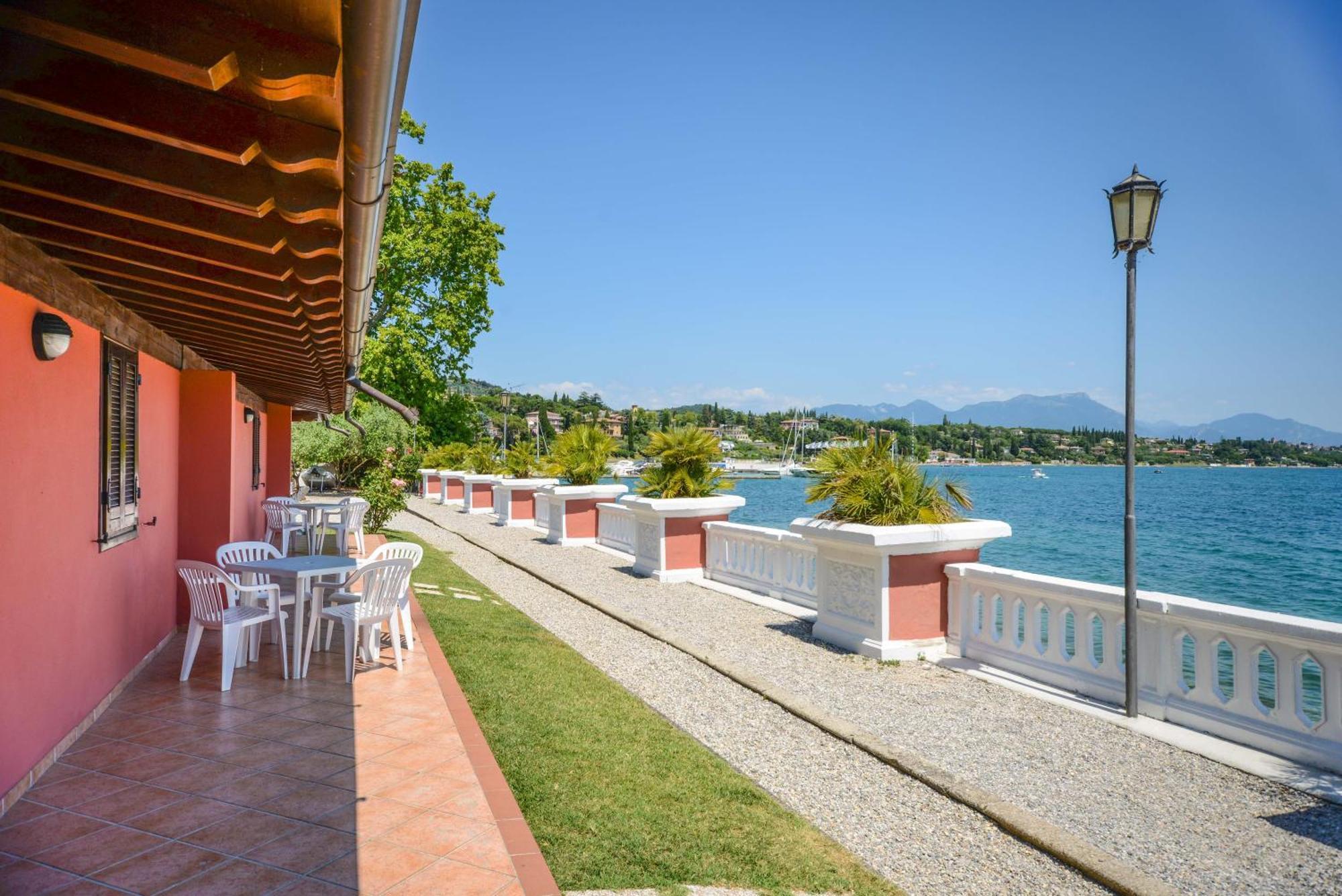 Villa Garuti Village Padenghe sul Garda Zewnętrze zdjęcie