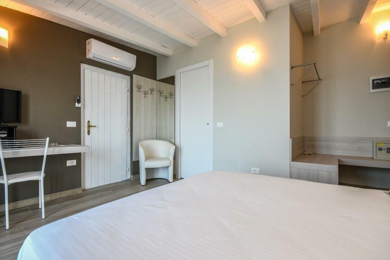 Villa Garuti Village Padenghe sul Garda Zewnętrze zdjęcie